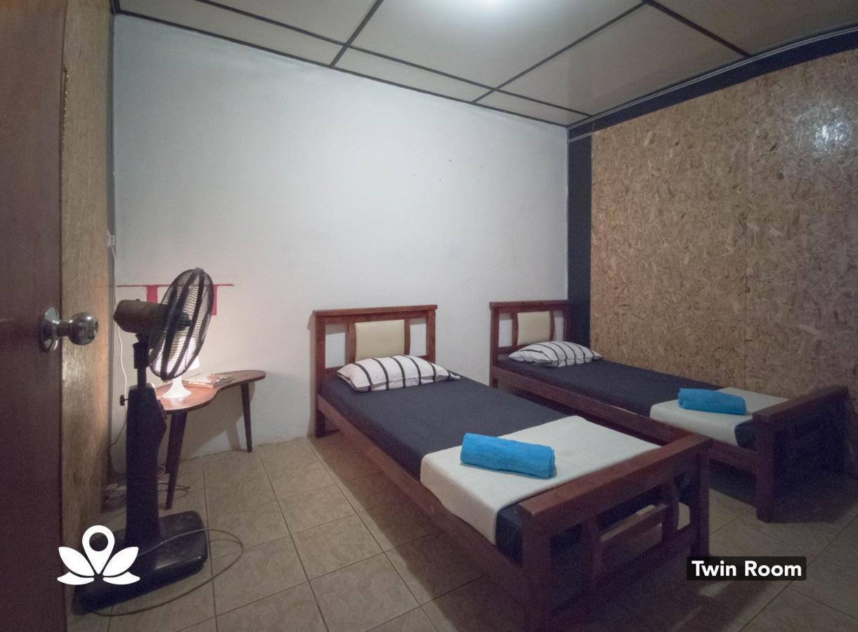 Le Nomade Hostel Kuching Luaran gambar