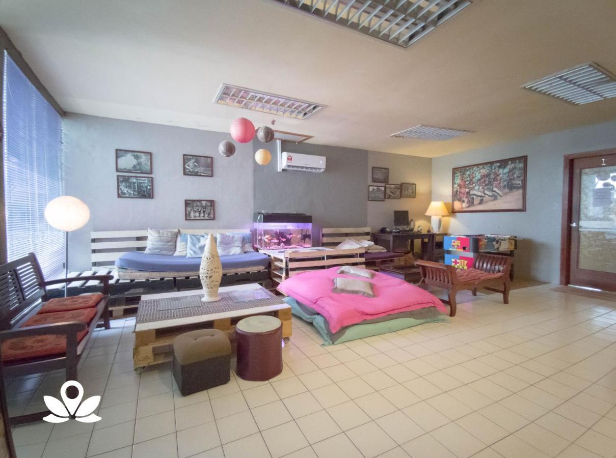 Le Nomade Hostel Kuching Luaran gambar